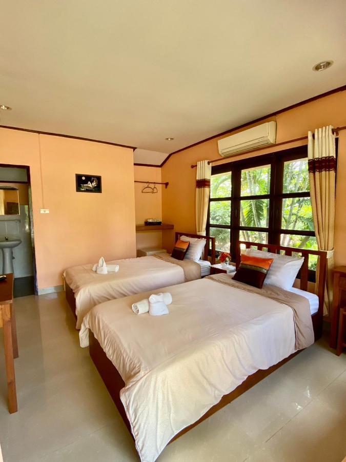 Baanphuthadol Hotel Мае Хонг Сон Екстериор снимка