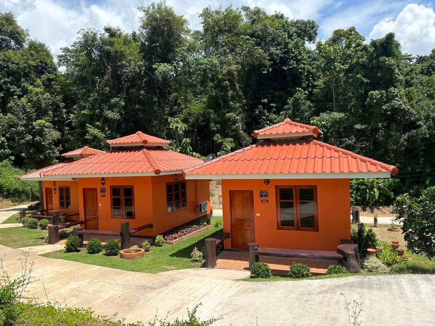 Baanphuthadol Hotel Мае Хонг Сон Екстериор снимка